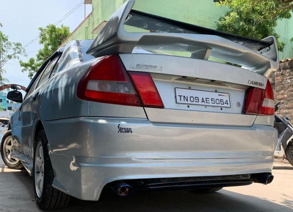 Lancer rear skirt (2 diffuser hole)